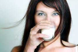 Best Beauty Benefits of Drinking Milk